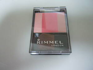 ☆リンメル☆　RIMMEL　 スリーインワン モデリングフェイスブラッシュ　（中古品）