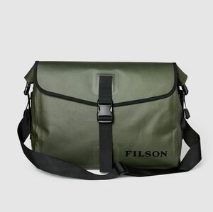 Filson Dry Messenger Bag フィルソン ドライ メッセンジャーバッグ ショルダーバッグ バックパック リュック