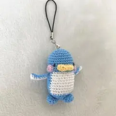 ハンドメイド　あみぐるみ　キーホルダー　ペンギン