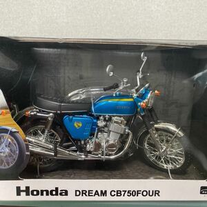 Honda CB750FOUR（K0） キャンディブルー （1/12スケール 104316）