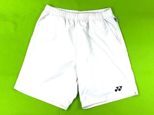 56★即決★ヨネックス★ハーフパンツ★Mサイズ（UNI男女兼用サイズ規格）★白★ベリークール★中古★YONEX★バドミントン★テニス★