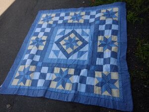 パッチワークキルト　マルチカバー　082101 こたつ 炬燵カバー　壁掛け　上掛け　90x90cm 使用感少なし