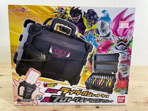 【未使用品】BANDAI 仮面ライダー エグゼイド DXライダーガシャットケース & プロトゲキトツロボッツガシャット 東映