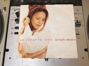 WENDY MOTEN ♪SO CLOSE TO LOVE / STEP BY STEP 7インチ 45