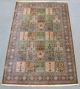 ペルシャ 手織り絨毯 クム産 シルク 100% size:200×135cm 