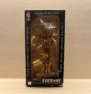 【新品未使用】【入手困難】NBA キャバリアーズ レブロン・ジェームズ フィギュア ヘッドライン ボブルヘッド Forever Collectibles