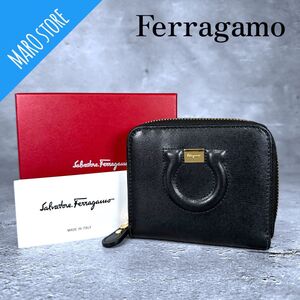 Ferragamo GANCIO CITY ガンチーニ ラウンド 二つ折り財布