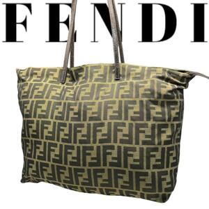 FENDI フェンディ ズッカ柄 トートバッグ ナイロン レディース メンズ