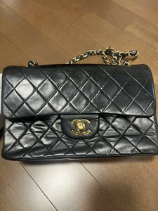 美品 シャネル CHANEL チェーンショルダーバッグ ダブルフラップ マトラッセ ラムスキン