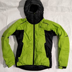 MONTURA モンチュラ Nevis Jacket 女性用 プリマロフト　primaloft 化繊ダウン　パーカ　裏　パイルフリース　xs アルパイン　parka 立体