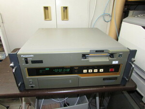 【YHA0280】★Panasonic 業務用DVCPROデジタルビデオカセットレコーダー AJ-D450 Digital VideoCassetteRecorder 通電確認のみ★中古