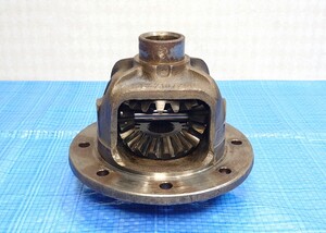 DATSUN ダットサン SR311 SP311 純正 デフ ケース デファレンシャル ギア differential gear dierental NISSAN Fairlady 2000 日産ニッサン