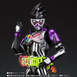 【S・H　Figuarts 】フィギュアーツ　　仮面ライダー　　ゲンム　　アクション　　ゲーマー　　レベル　　０　　　　【10】