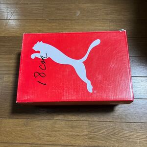 未使用保管品　靴底少し汚れあり●PUMA 靴　18ｃｍ　オレンジ●