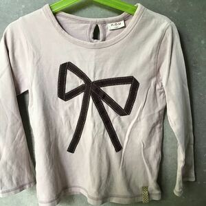 used 子供服「 n.o.u 長袖 Tシャツ リボン柄 120cm 」 綿100% / 色褪せあり / リボンでリボンが描かれているのがかわいい