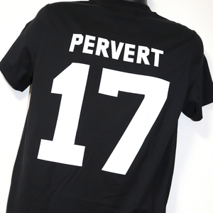 【セール】GIVENCHY ジバンシィ 人気モデル♪☆極美品☆PERVERT 17 ナンバリング Tシャツ 半袖 インナー 黒 ブラック メンズ 男性 紳士