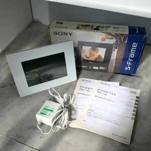 ○J SONY デジタルフォトフレーム ホワイト DPF-D720 7型 LED ソニー インテリア 写真 S-Frame 中古品