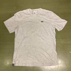 アディダス adidas グレー　 半袖 Tシャツ　メンズ　サイズXL スーパースター