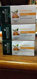 BIOTIQUE ALMOND OIL SHOP150g 3個新品未開封。