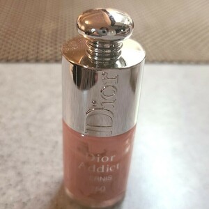 ディオール Dior　Addict　VERNIS　ネイルエナメル　上品ピンク