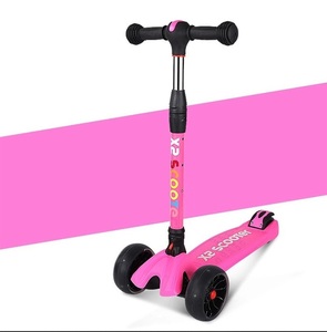 新バランスバイク ３輪キッズスクーター キックスケータ プロテクター キックスケーター 子供用イージースケーター SCOOTER　キックボード