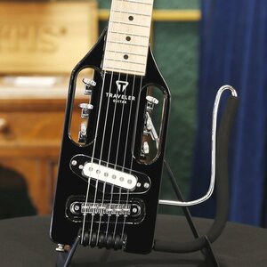 送料無料 Traveler Guitar Ultra-Light Electric, Gloss Black トラベラーギター エレキ エレクトリックギター 軽量 コンパクト アウトドア