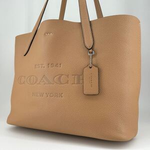 【未使用級】COACH コーチ キャメロン トートバッグ メンズ ビジネス CC050 A4可 肩掛け 大容量 ロゴチャーム レザー シボ革 キャメル 茶