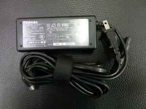 中古 TOSHIBA ACアダプター 型式: ADP-60RH A 差込外径: 6.5mm 入力: 100/240V 出力: 15V/4.0A コンセント: 2極 管理No.34394