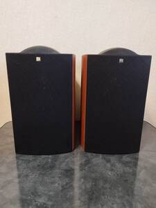 KEF Q1 ブックシェルフスピーカー（ウォールナット）