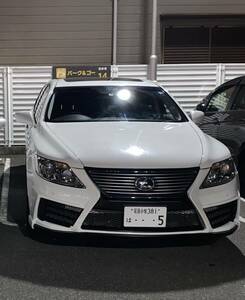 LEXUS460/LS460/白 年式_平成19年 車検_令和6年7/31 エアサスとセルモーター交換済み /タイヤとバッテリー新品/ 走行距離9万3000キロ前後