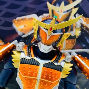 中古品 S.H.フィギュアーツ 仮面ライダー鎧武 ガイム オレンジアームズ