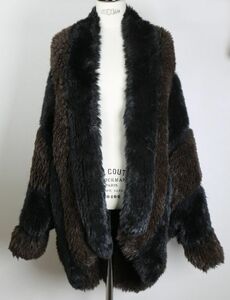 筆タグ ISSEY MIYAKE イッセイミヤケ ストライプ アクリル ファー ボレロ コート M fur coat アーカイブ b7513