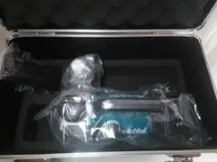 新品未使用　Makita　国内純正品　 　真空ポンプ　VP180D　付属品有