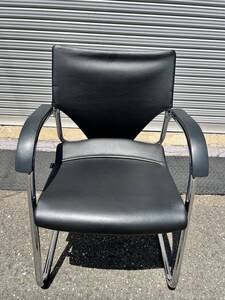 (JT2407）ウィルクハーン　CHAIRS　ミーティングチェア　本革　中古