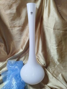 高66cm　花瓶　ホワイト　GOTO　ガラス