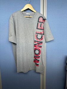 モンクレール MONCLER Mサイズ Tシャツ グレー 半袖 半袖Tシャツ ロゴTシャツ メンズ トップス