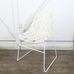 【アウトレット品】クラスヴィッグ Nett Armless Chair ガーデンチェア スタッキングタイプ ホワイト 2020年製
