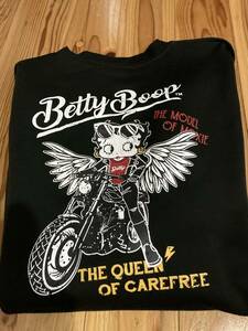 新品　即決送料無料♪Betty Boop ベティちゃん　ハネ　バイク　バックプリント　裏起毛　トレーナー4Lサイズ中黒ポリエステル100％完売品