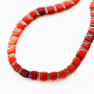 Vintage　1930’s oldplastic red necklace