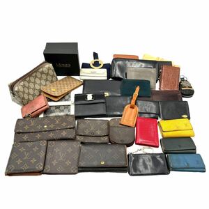 【１円スタート】LOUIS VUITTON　GUCCI　CELINE　フェラガモ　など　財布・キーケース等小物　まとめ３３点　【ジャンク】 