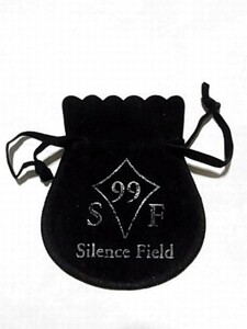 新品 非売品サイレンスフィールドSilence Fieldポーチ保存袋8㎝