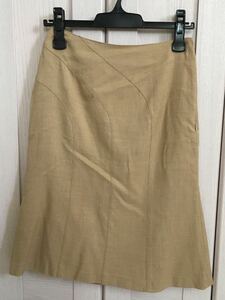 ELLE ベージュのスカートサイズ36 毛混　日本製