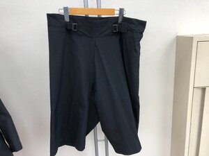 【ISSEY MIYAKE　me】イッセイミヤケ　レディスショートパンツ　ブラック　フリーサイズ　SY02-GUI