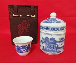 中国 景徳鎮 陶器 蓋付き茶葉入れ カップ1客 入れ物 茶器 湯呑 共箱あり