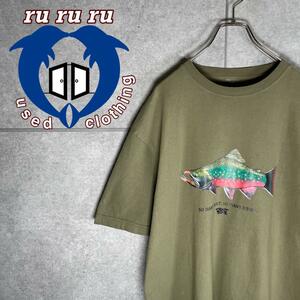 [古着]ビンテージ　半袖　Tシャツ　魚　ニジマス　アニマル　プリント　カーキ