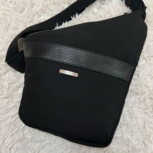 1円【希少/美品】フェラガモ Salvatore Ferragamo ショルダーバッグ サコッシュ ボディ アシンメトリー 斜め掛け クロスボディ メンズ 近年