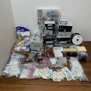 G2034【JUNK】【大量】 オーディオパーツ まとめ 自作アンプ ケース 真空管 トランス 端子 シャーシー 他