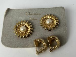 1円スタート Christian Dior イヤリング 2セット ゴールド アクセサリー 花 フラワー クリスチャンディオール 金属 お洒落 パール 