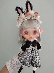 MiddiePal カスタムブライス アーリッジタイムキーパー デフォルトアウトフィット付き ネオブライス Blythe