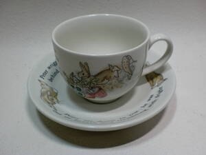 旧刻印ナンバー81 Wedgwood ウェッジウッド ピータ ー ラビットコーヒーカップ&ソーサー　展示品　　　re-1